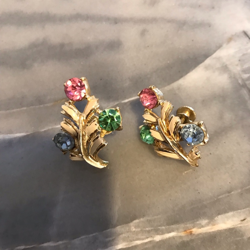 Vintage Goldtone Flowers Screw On Earrings Rhinestones
